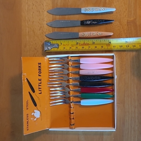 LITTLE FORKS & LITTLE KNIVES Incomplete Set, Perfect For Replacements - Picture 10 of 16